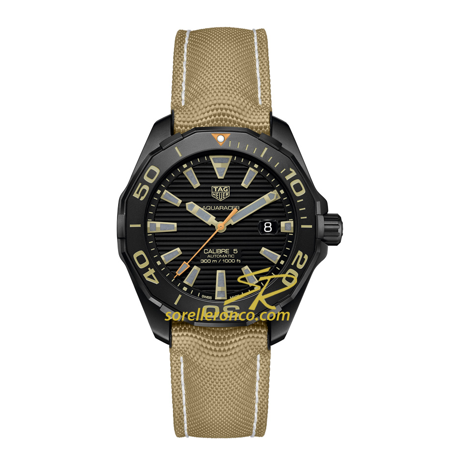 http://www.sorelleronco.gd2.it/Prodotti/Orologi/TagHeuer/Aquaracer/Calibro_5/Sub-300m-Ceramic-43mm-Nylon-strap/TAG-Aquaracer-Cal5-300m-WAY208C.FC6383.jpg