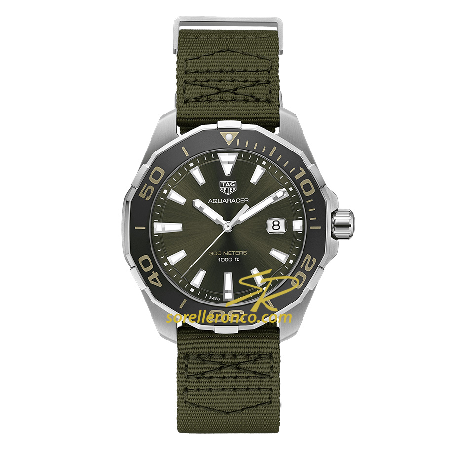 http://www.sorelleronco.gd2.it/Prodotti/Orologi/TagHeuer/Aquaracer/wcr2742-Tag-Heuer-Aquaracer-300-Verde-Militare/Tag-Heuer-Aquaracer-WAY101E.FC8222.jpg