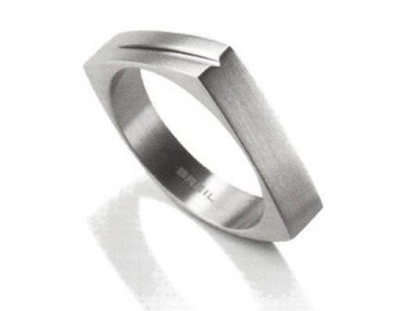 BJ0131-19 - Anello Breil Steel Cut Uomo 19