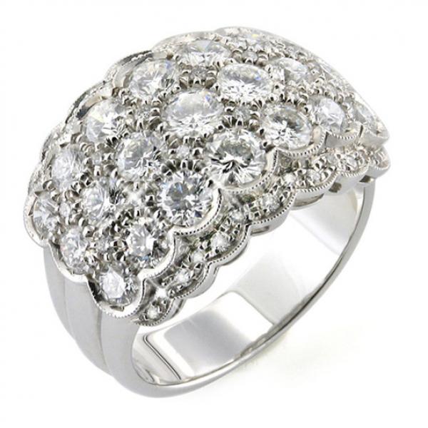 CF00060 - Anello in Oro con Pave Diamanti