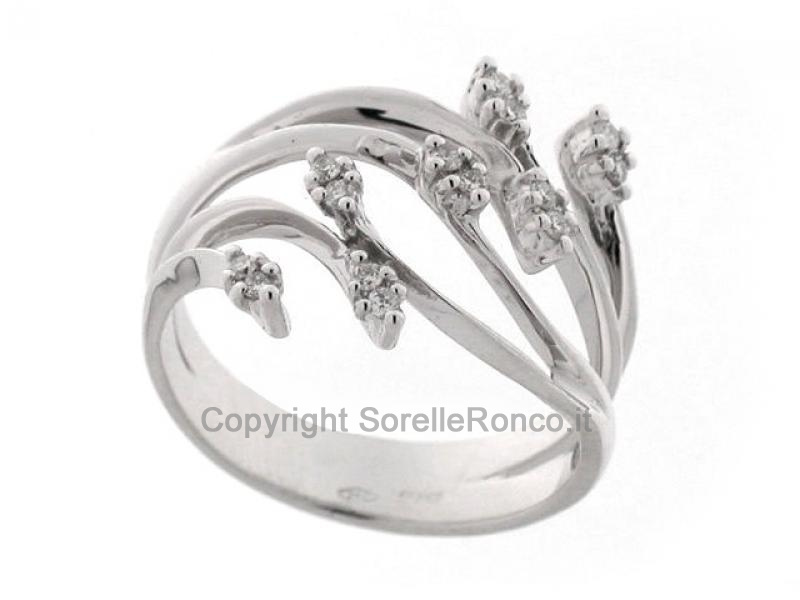 ANELLO IN ORO CON DIAMANTI
