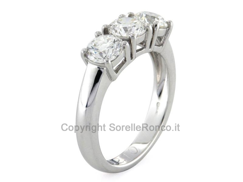 ANELLO TRILOGY CON DIAMANTI 2.10 CT