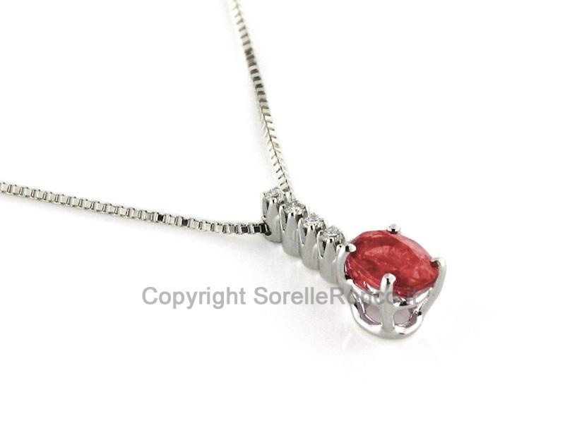 COLLANA CON DIAMANTI E RUBINO 0.60-0.70 CT  6X4MM