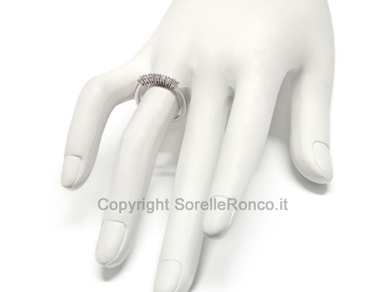 ANELLO RIVIERA ORO BIANCO E DIAMANTI