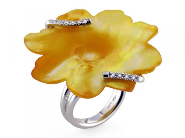 CF00348 - Anello Oro Diamanti e Madreperla e Fiore