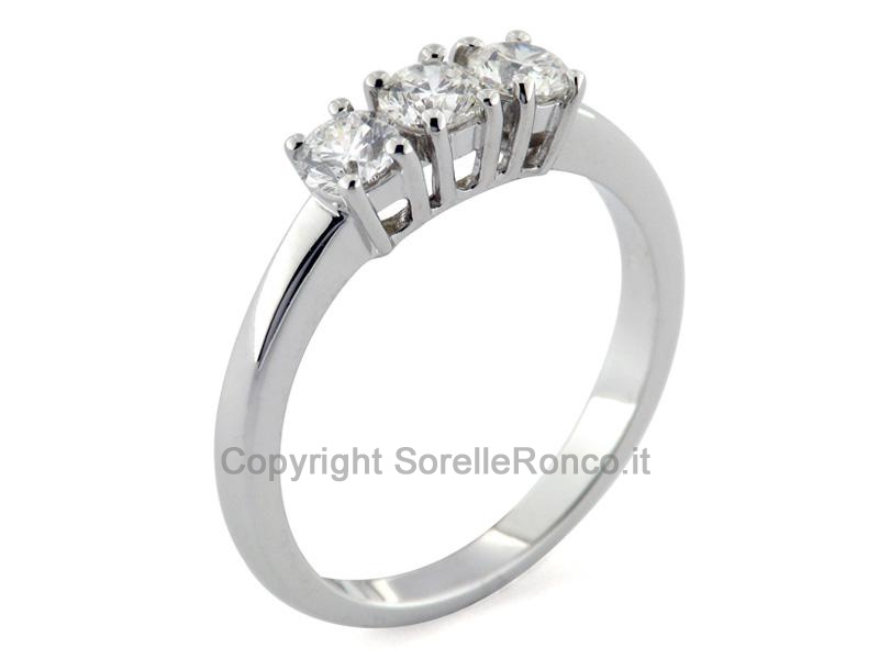 ANELLO TRILOGY ORO CON DIAMANTI CT. 0.97