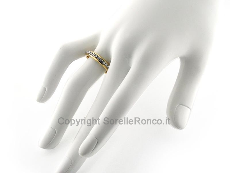 ANELLO ETERNITY IN ORO CON DIAMANTI