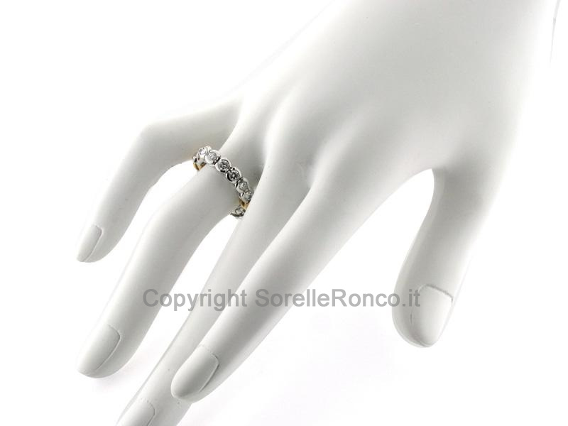 ANELLO GIRODITO IN ORO CON DIAMANTI