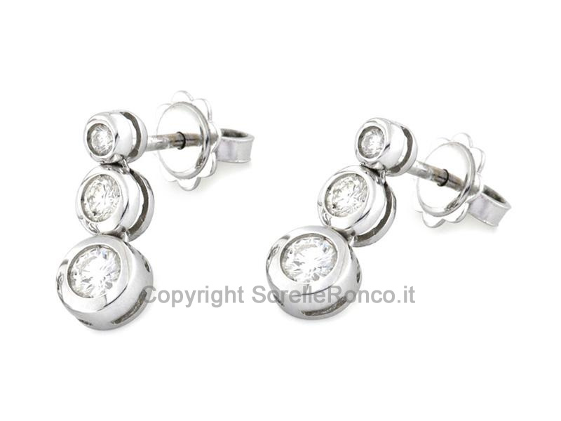 ORECCHINI TRILOGY CON DIAMANTI CT. 0.65