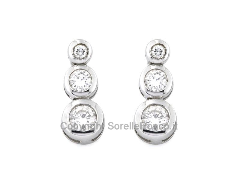 ORECCHINI TRILOGY CON DIAMANTI CT. 0.65