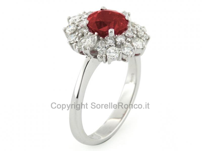 ANELLO RUBINO CON DIAMANTI IN ORO BIANCO