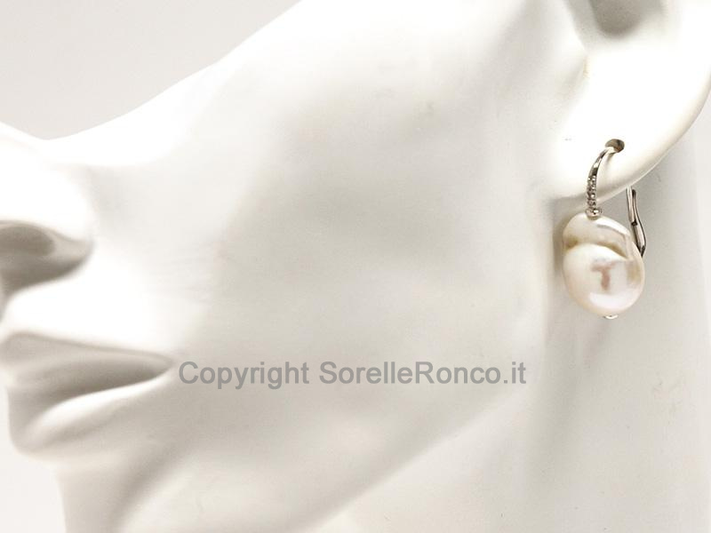 ORECCHINI CON PERLE BAROCCHE E DIAMANTI