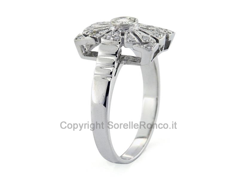 ANELLO ART DECO CON DIAMANTI CT. 0.27
