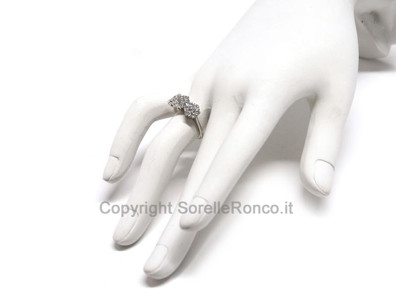 ANELLO TRILOGY FIORI DI DIAMANTI CT 1.53