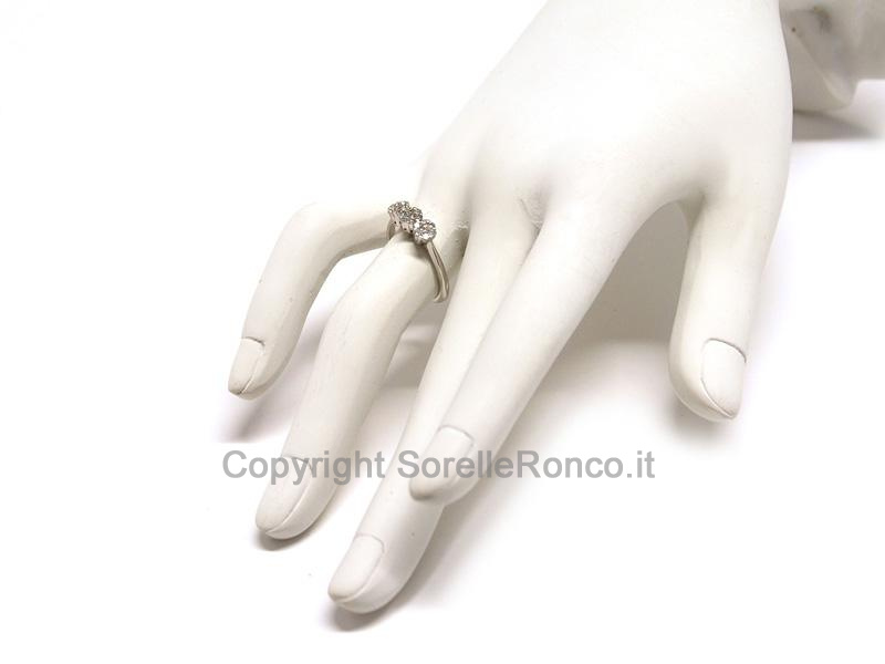 ANELLO TRILOGY FIORI DI DIAMANTI 0.42 CT