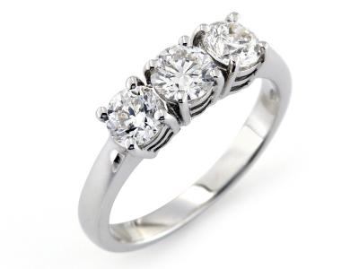 Anello Trilogy in Oro Diamanti ct. 1.38