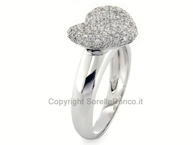 ANELLO A FORMA DI CUORE IN ORO DIAMANTI