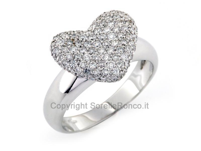 ANELLO A FORMA DI CUORE IN ORO DIAMANTI