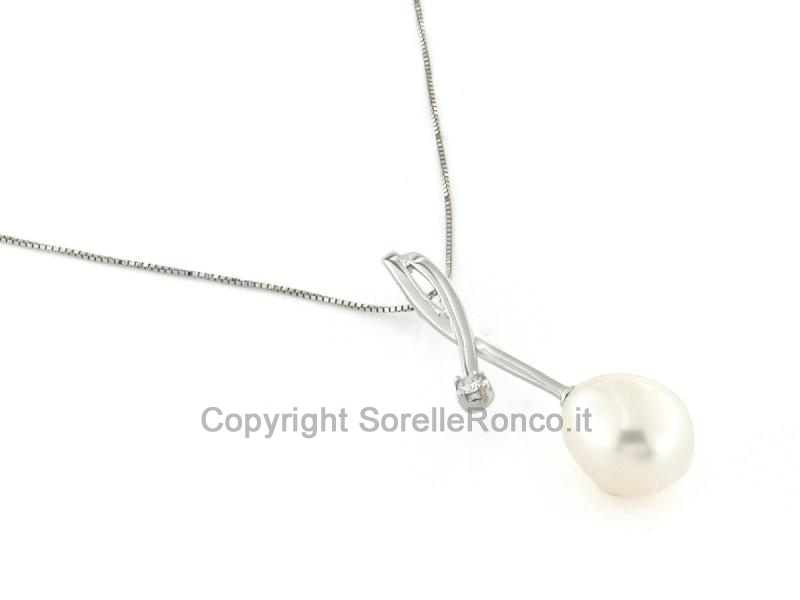 COLLANA CON PERLA GOCCIA 9 MM E DIAMANTE