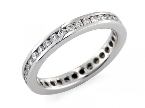 CF00930 - Anello Eternity Oro e Diamanti incastonati a notte