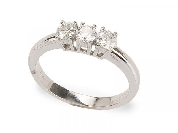 CF01061 - Anello Trilogy con Diamanti ct. 0.27