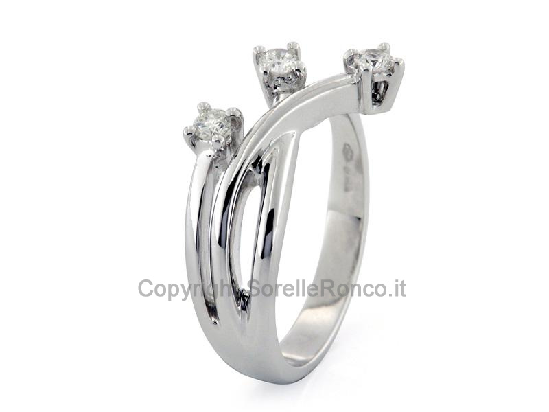 ANELLO IN ORO E DIAMANTI TRILOGY 0.21 CT