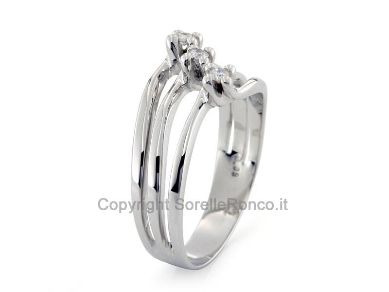 ANELLO TRILOGY CON DIAMANTI CT. 0.09