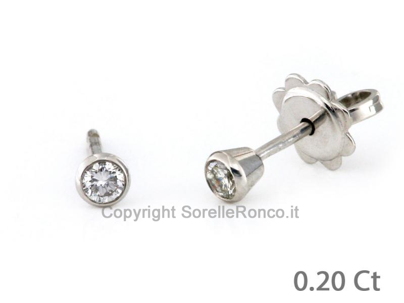 ORECCHINI PUNTOLUCE CON DIAMANTI 0.20 CT