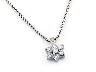 Collana in Oro con Diamanti a Fiore 0.12 Ct