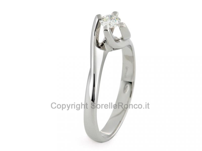 ANELLO CON DIAMANTE SOLITARIO CT. 0.18