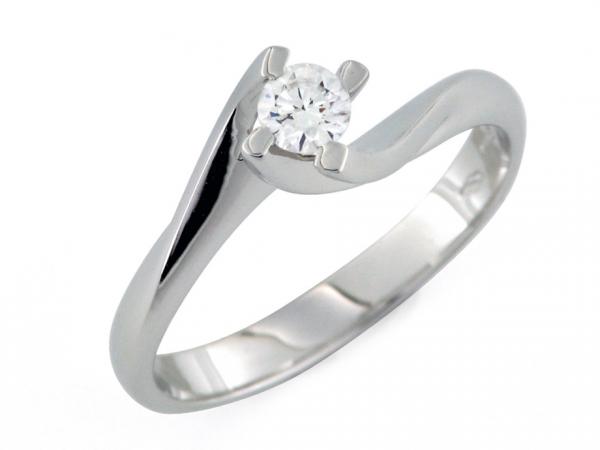 CF01118 - Anello con Diamante Solitario ct. 0.18