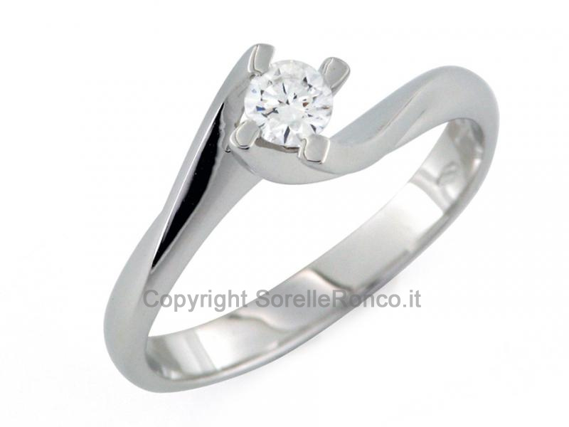 ANELLO CON DIAMANTE SOLITARIO CT. 0.18