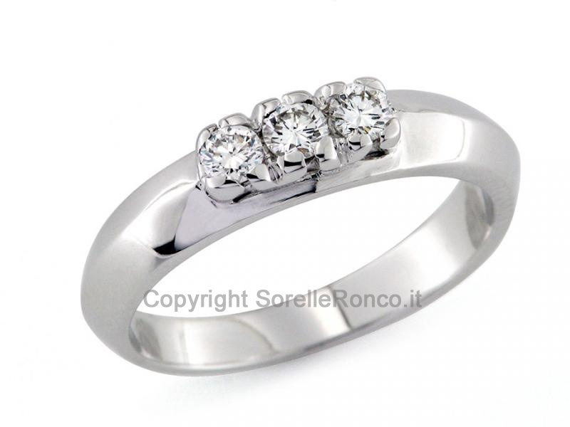 ANELLO TRILOGY CON DIAMANTI DA 0.28 CT