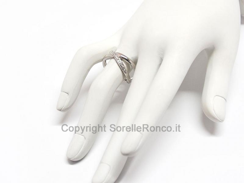 ANELLO INTRECCIATO  CON DIAMANTI 0.09 CT