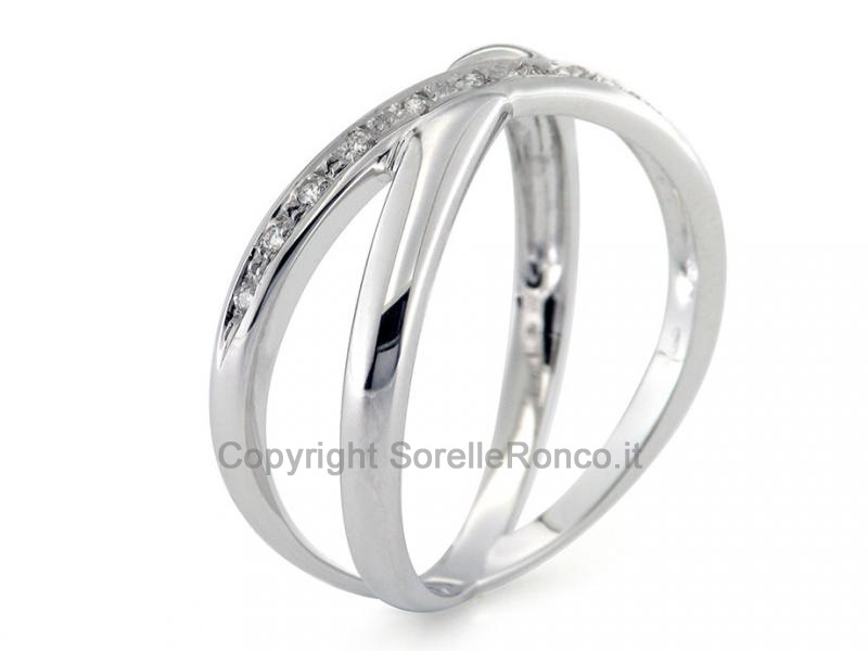 ANELLO INTRECCIATO  CON DIAMANTI 0.09 CT