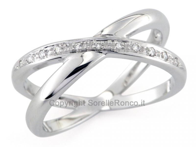 ANELLO INTRECCIATO  CON DIAMANTI 0.09 CT
