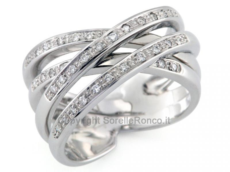 ANELLO INTRECCIATO CON DIAMANTI 0.22 CT
