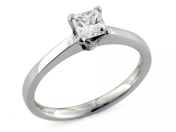 CF01226 - Anello Solitario Diamante Quadrato 0.51Ct 4 Griffe