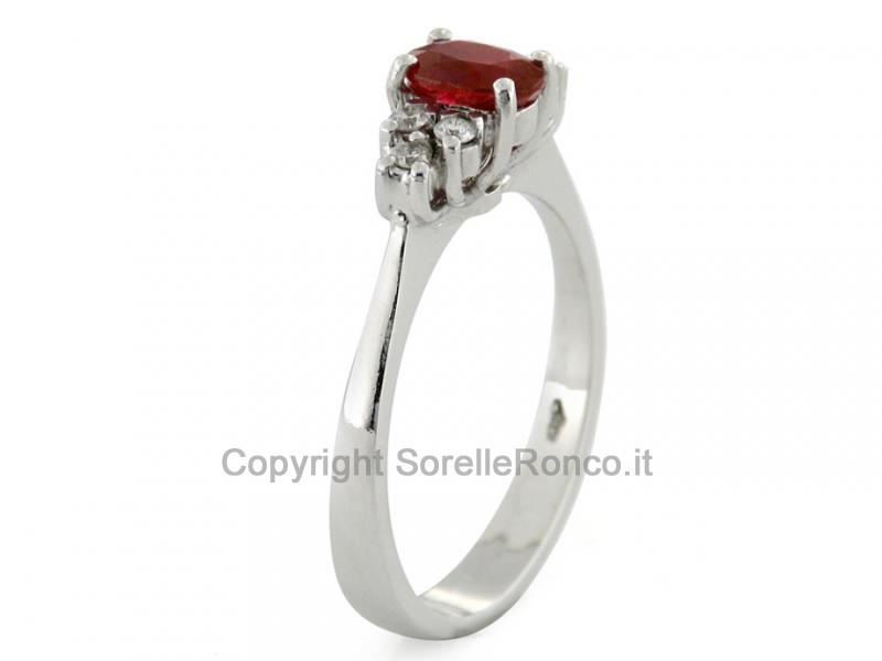 ANELLO CON DIAMANTI E RUBINO 0.65-0.77 CT
