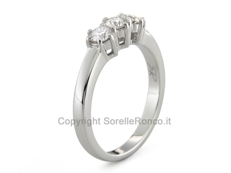 ANELLO TRILOGY CON DIAMANTI DA 0.54 CT