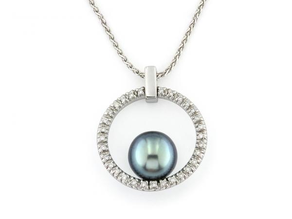 CF01302 - Collana in Oro con Perla 6 mm e Diamanti