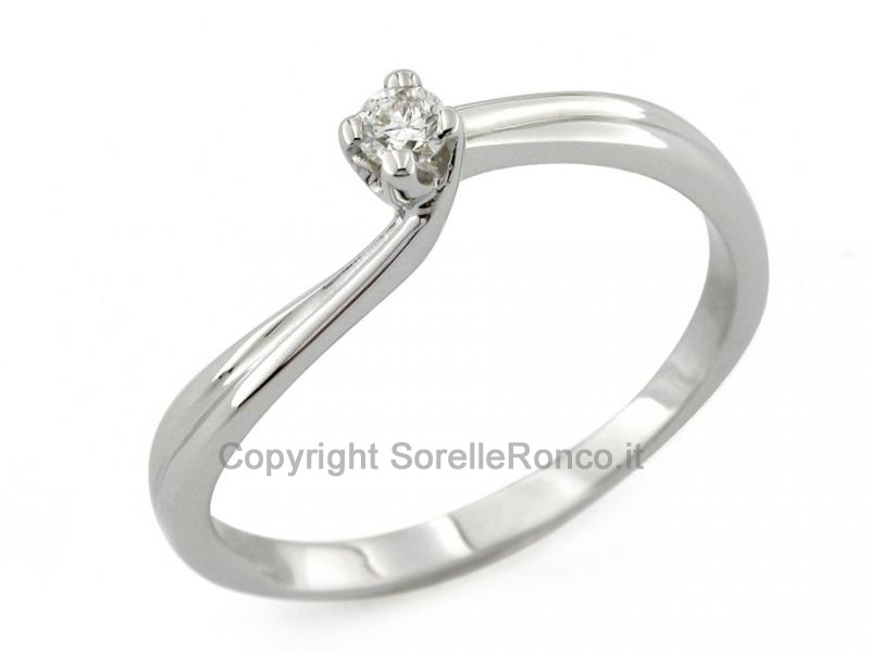 ANELLO CON DIAMANTE SOLITARIO 0.05 CT