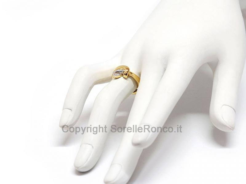 ANELLO A FASCIA CON DIAMANTI 0.04 CT