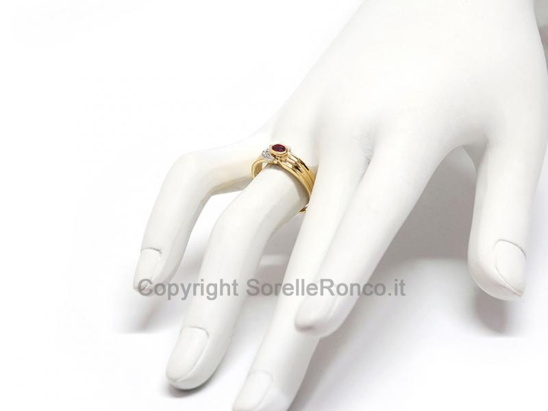 ANELLO CON DIAMANTI E RUBINO 0.25 CT