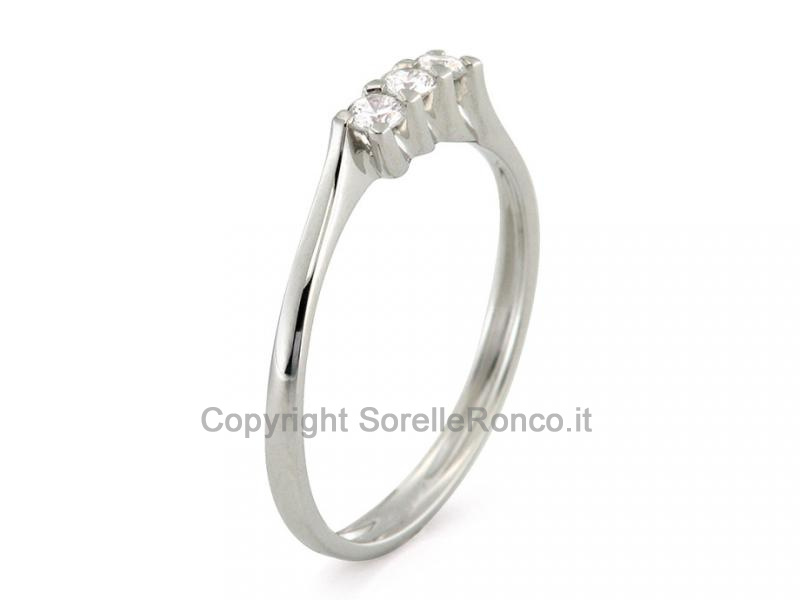 ANELLO TRILOGY CON DIAMANTI DA 0.19 CT