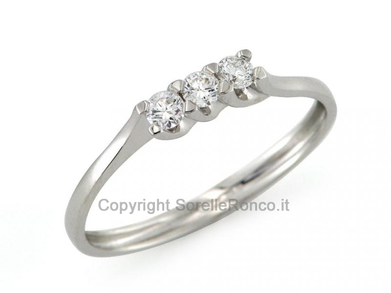 ANELLO TRILOGY CON DIAMANTI DA 0.19 CT