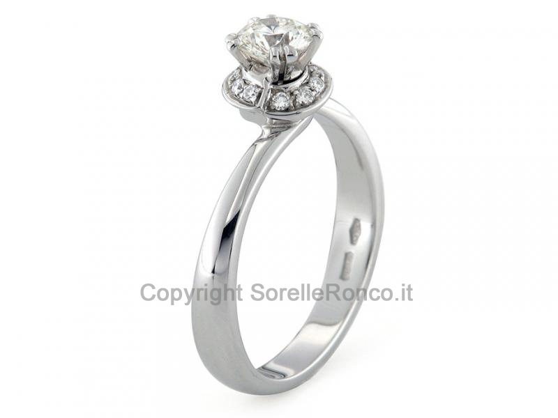 ANELLO SOLITARIO CON DIAMANTE DA 0.54 CT