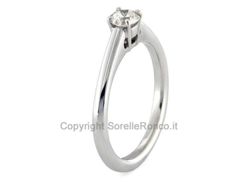 SOLITARIO CON DIAMANTE DA 0.44 CT