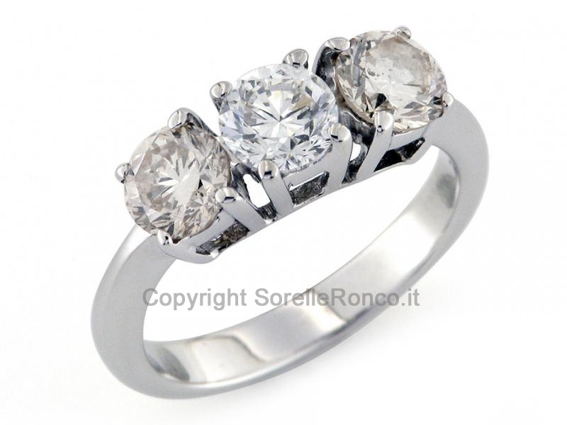 ANELLO TRILOGY CON 3 DIAMANTI 1.50 CT
