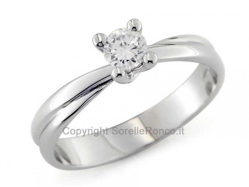ANELLO SOLITARIO CON DIAMANTE DA 0.23 CT